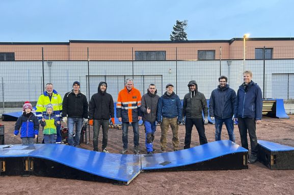 Pumptrack - Aufbau in Brühl-Ost