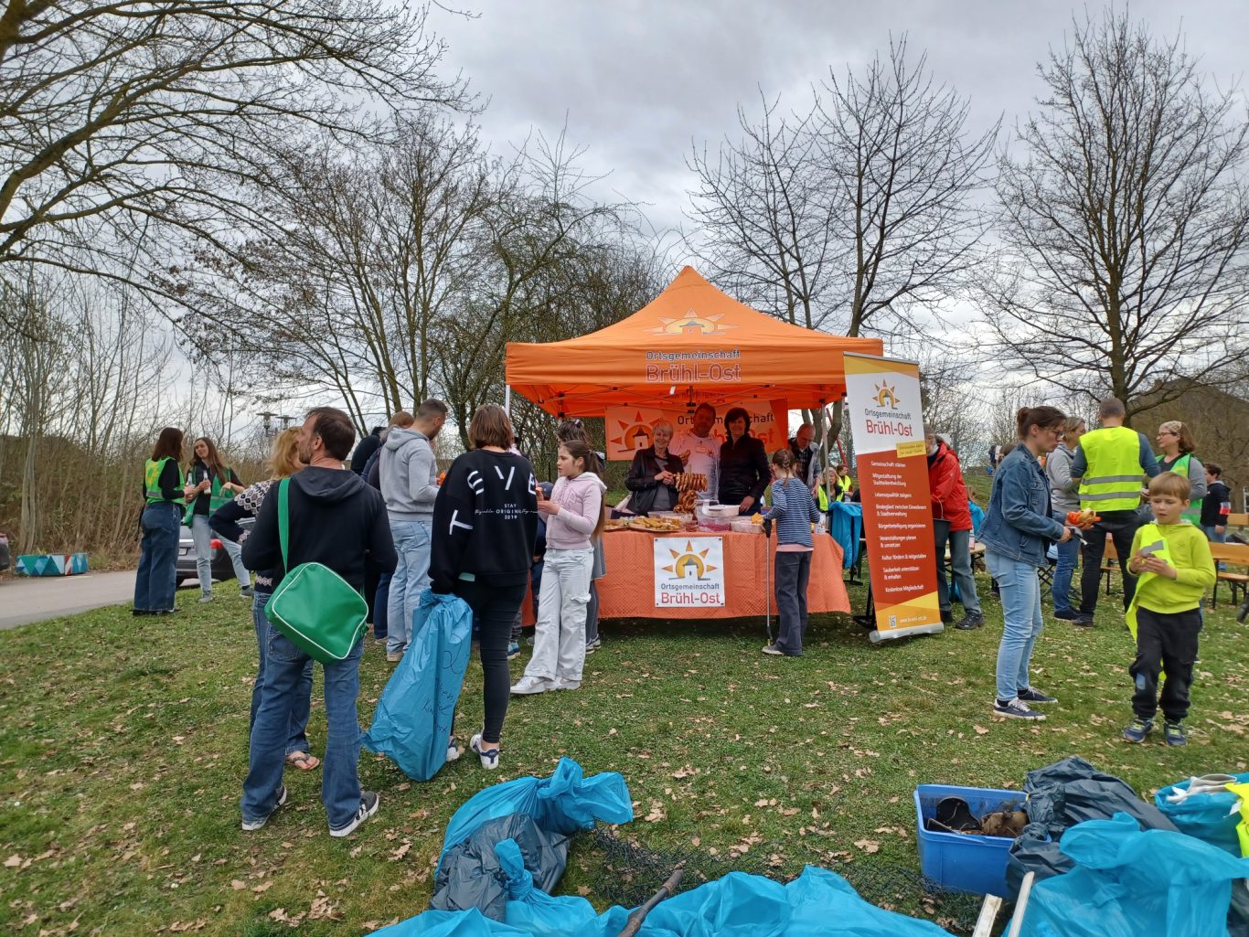 Die Ortsgemeinschaft Brühl-Ost. Engagiert und kreativ. Ein Ort für viele Aktivitäten. Frühjahrsputz im Veedel